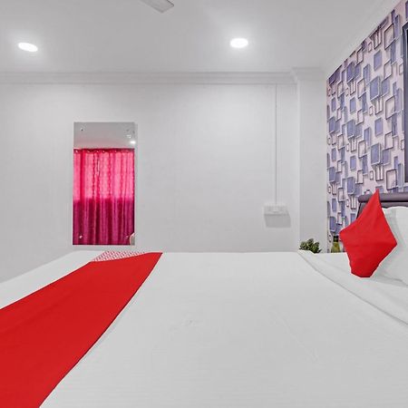 Hotel O New Lakeview Palace Haiderabad Buitenkant foto