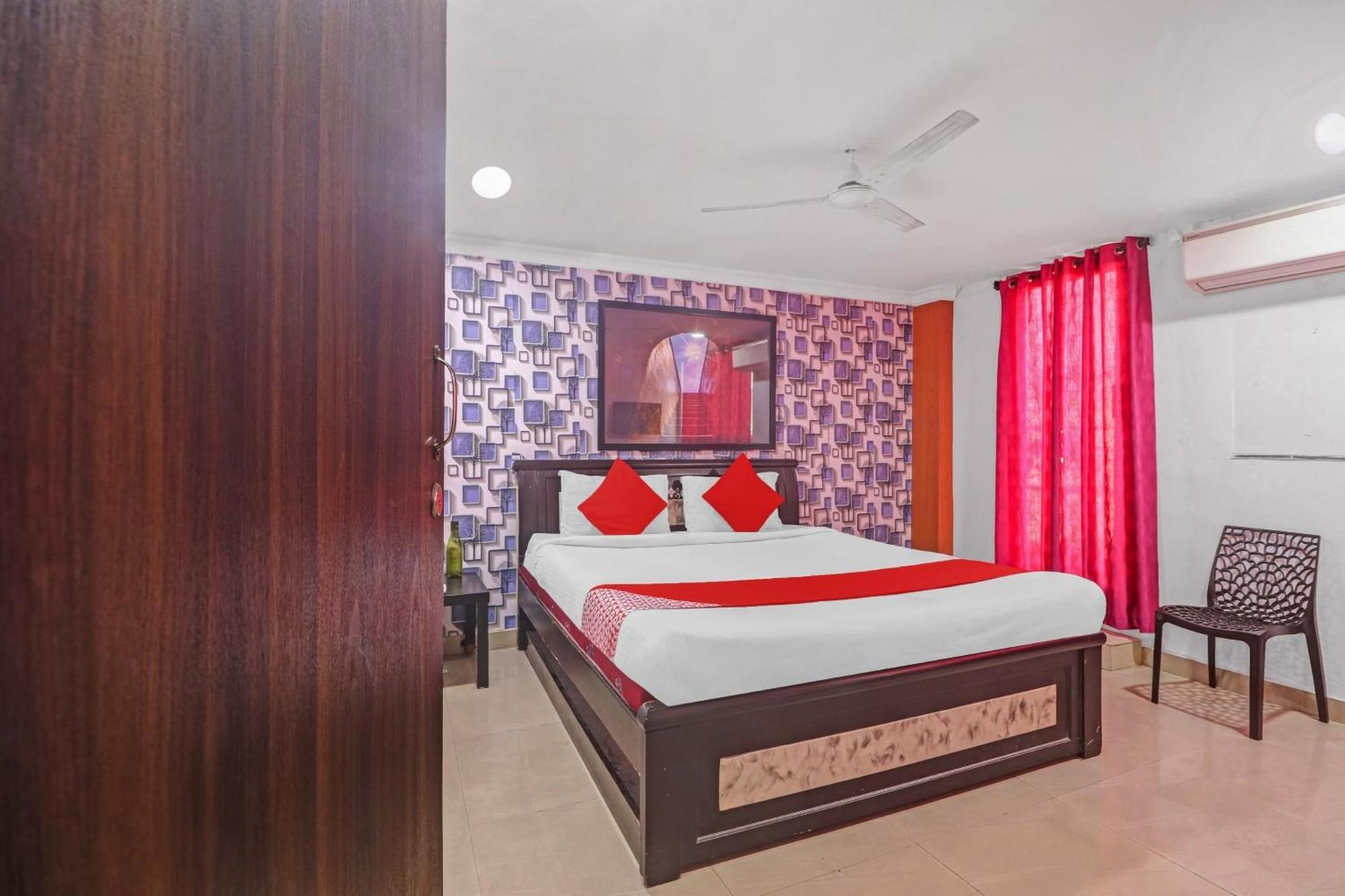 Hotel O New Lakeview Palace Haiderabad Buitenkant foto
