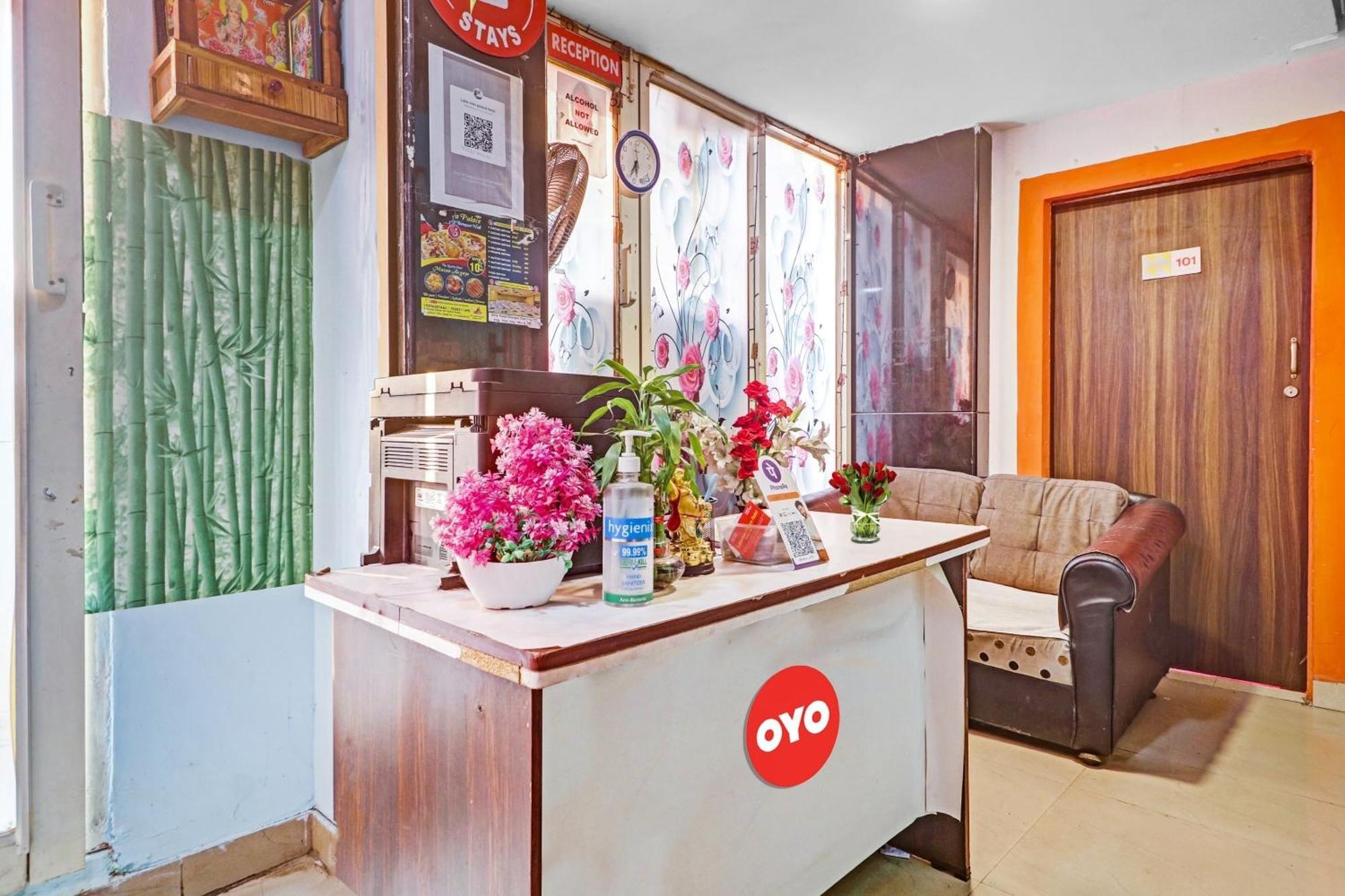 Hotel O New Lakeview Palace Haiderabad Buitenkant foto