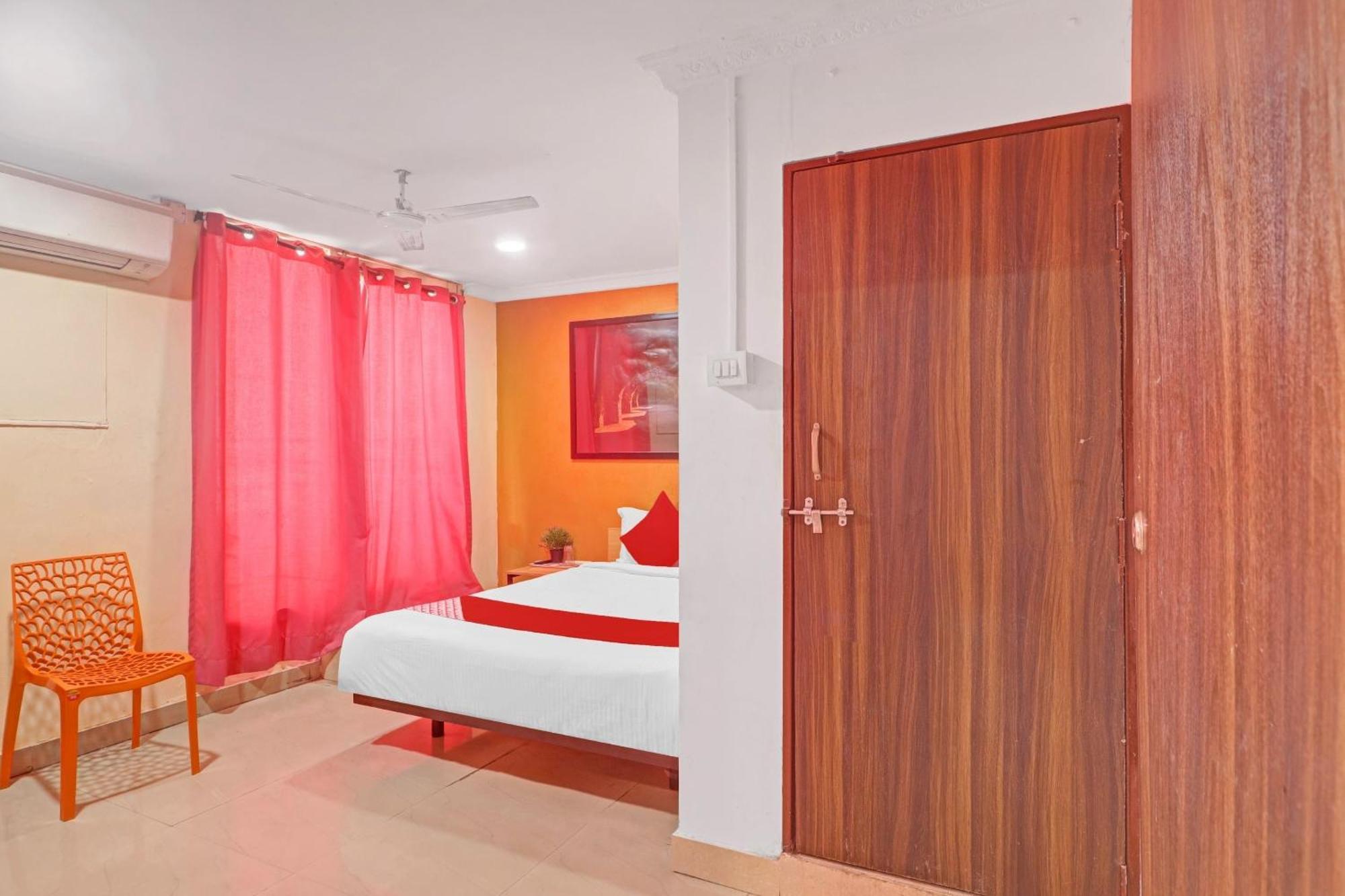 Hotel O New Lakeview Palace Haiderabad Buitenkant foto