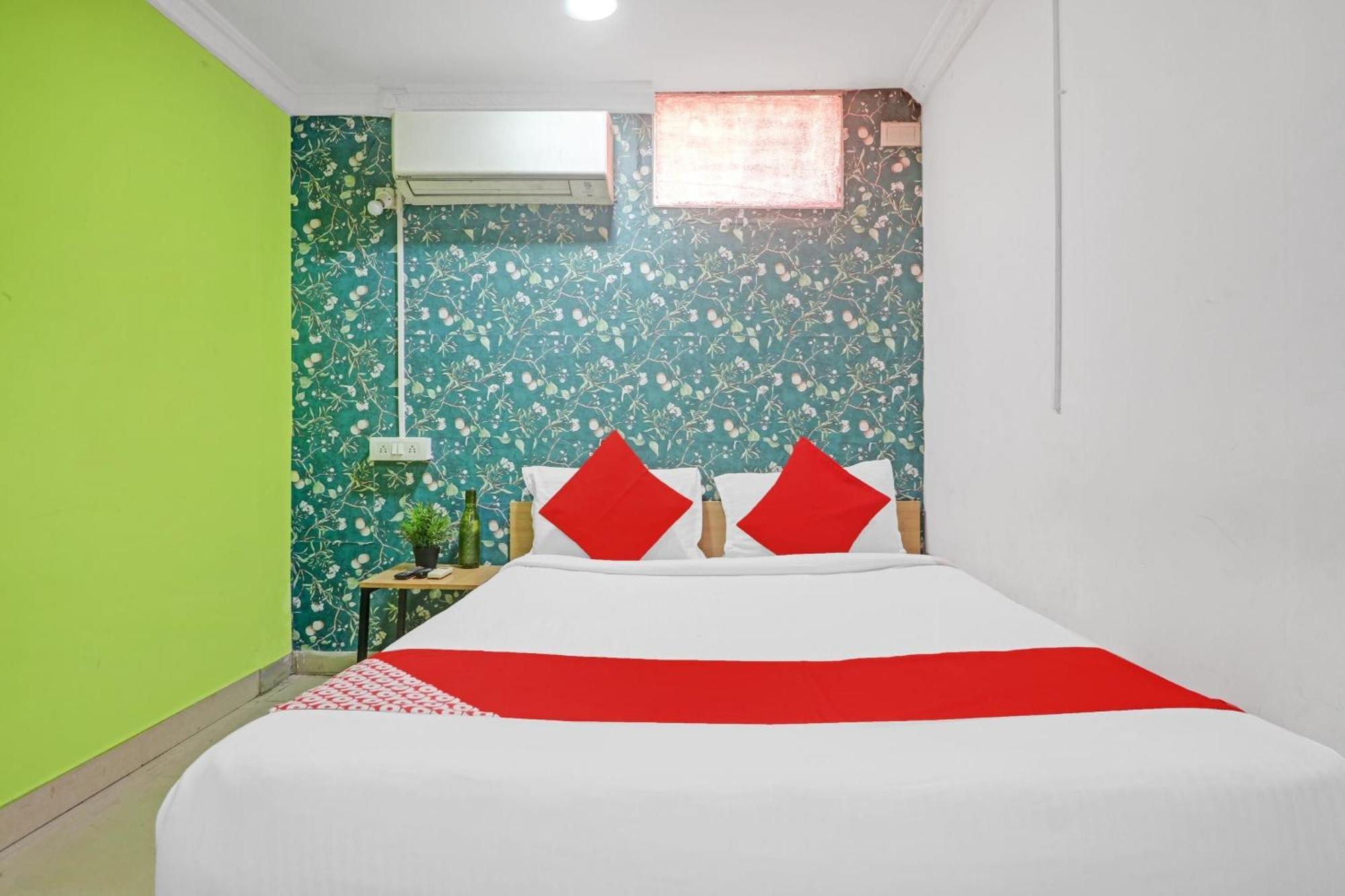 Hotel O New Lakeview Palace Haiderabad Buitenkant foto