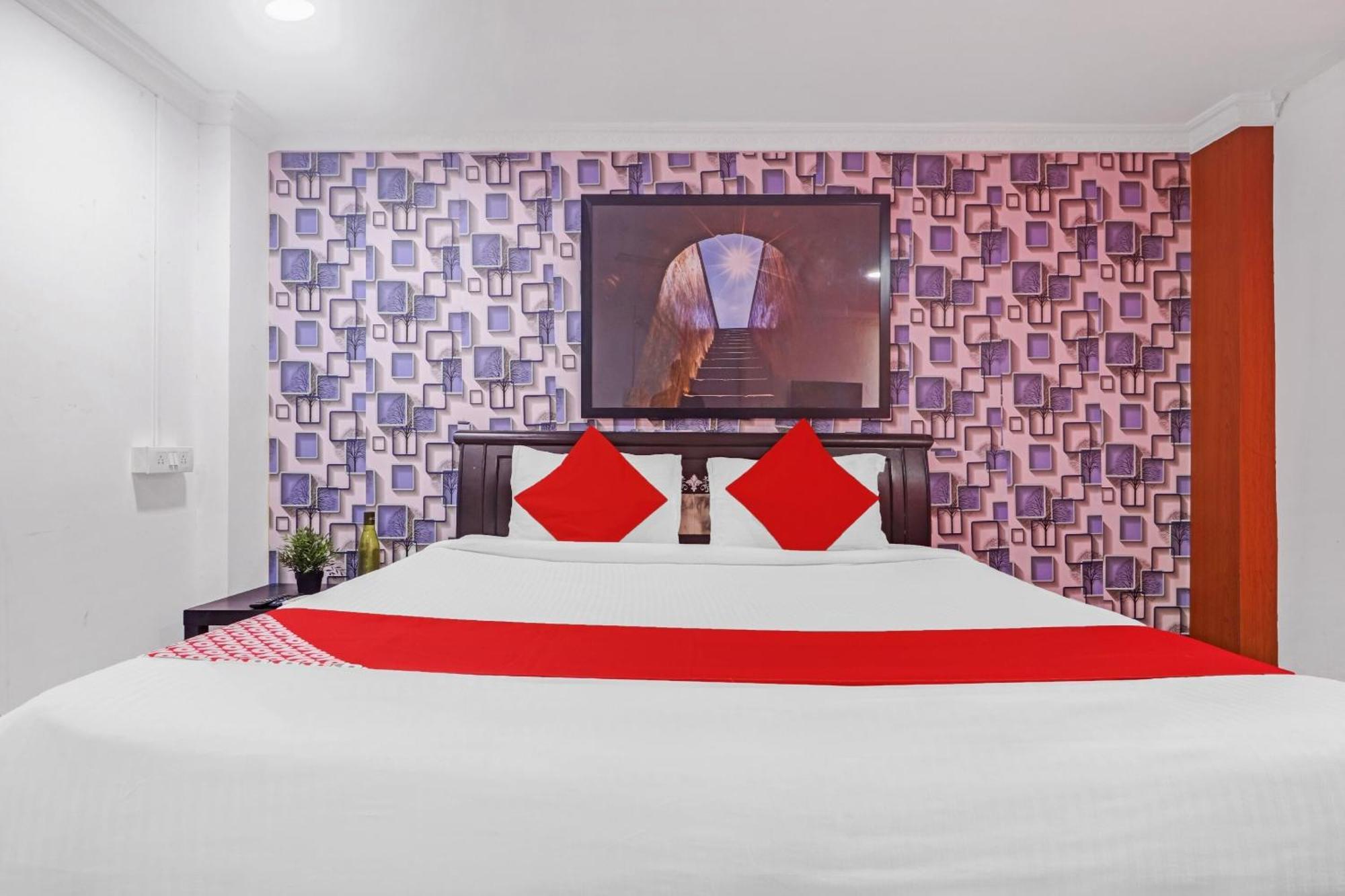Hotel O New Lakeview Palace Haiderabad Buitenkant foto